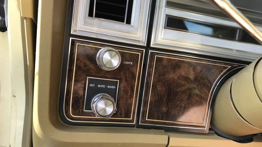 1978 Lincoln Continental 5th Gen - Image 19 of 23
