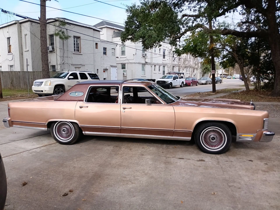1978 Lincoln Continental 5th Gen - Image 15 of 31