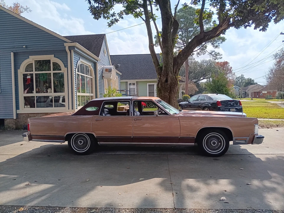 1978 Lincoln Continental 5th Gen - Image 14 of 31