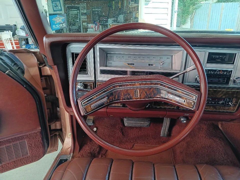 1978 Lincoln Continental 5th Gen - Image 25 of 31