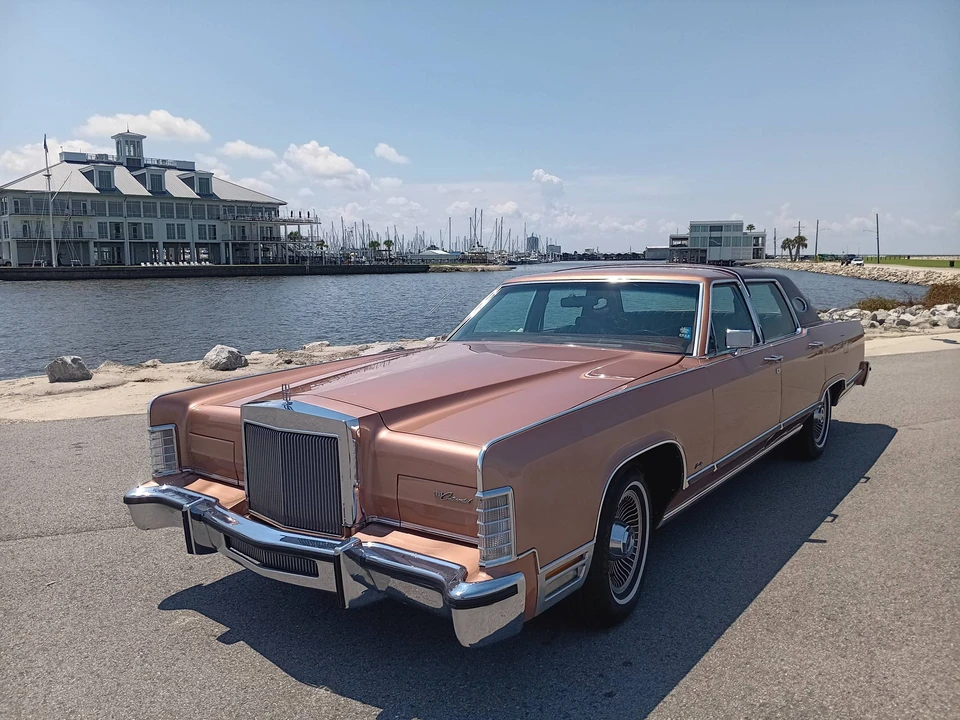 1978 Lincoln Continental 5th Gen - Image 7 of 31
