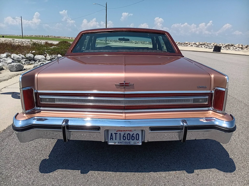 1978 Lincoln Continental 5th Gen - Image 17 of 31
