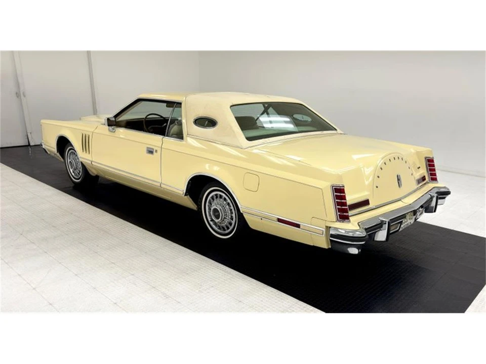 1978 Lincoln Continental 5th Gen - Image 3 of 31