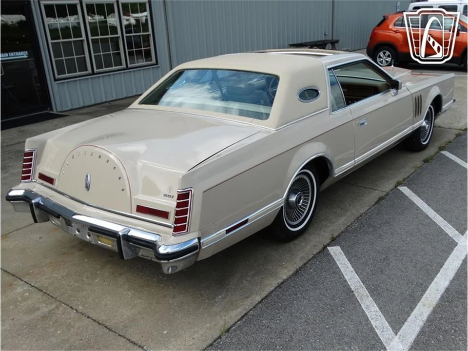 1978 Lincoln Continental 5th Gen - Image 17 of 31