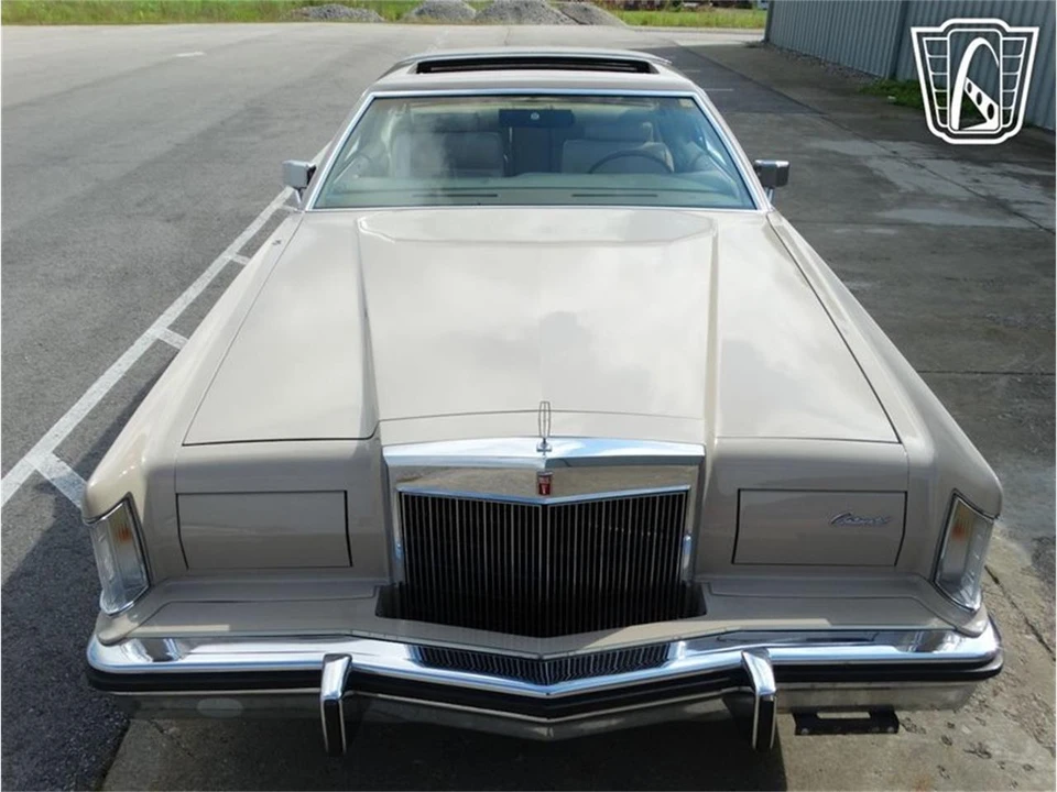 1978 Lincoln Continental 5th Gen - Image 2 of 31