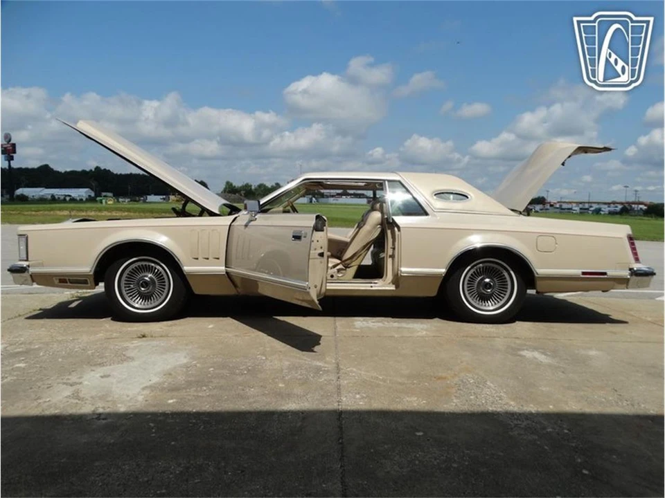 1978 Lincoln Continental 5th Gen - Image 29 of 31