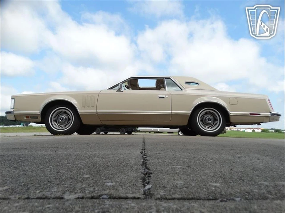 1978 Lincoln Continental 5th Gen - Image 10 of 31