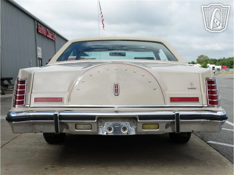 1978 Lincoln Continental 5th Gen - Image 15 of 31