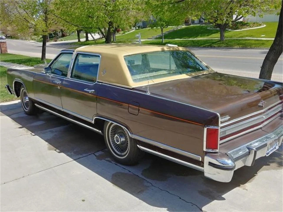 1978 Lincoln Continental 5th Gen - Image 13 of 18