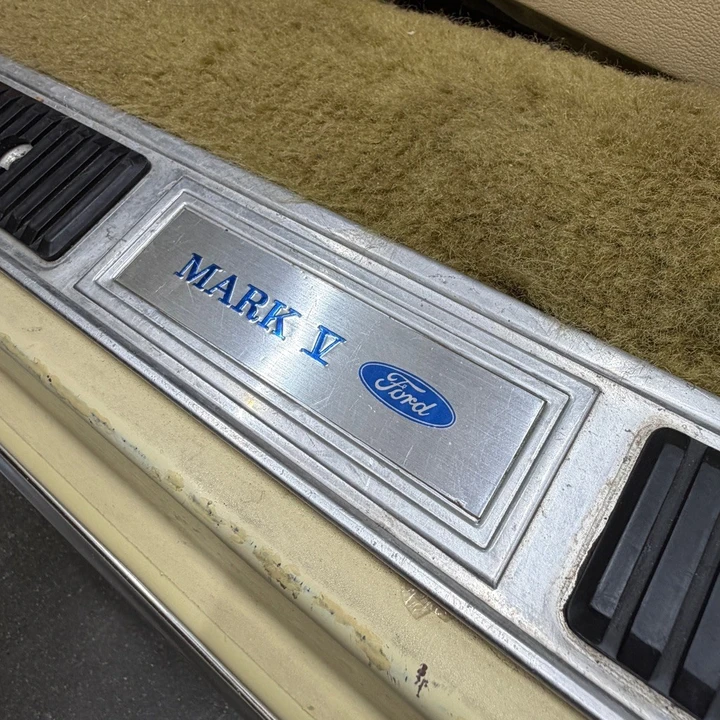1978 Lincoln Continental 5th Gen - Image 18 of 29