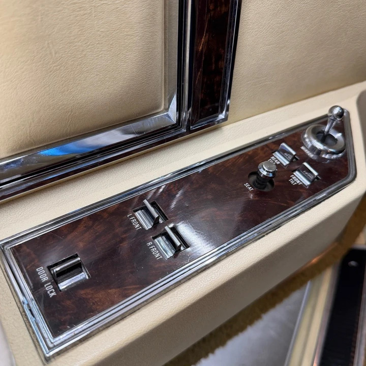 1978 Lincoln Continental 5th Gen - Image 15 of 29