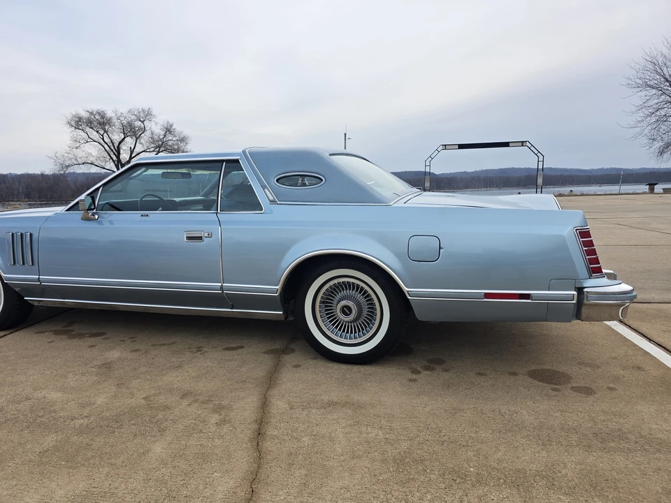 1978 Lincoln Continental 5th Gen - Image 11 of 31