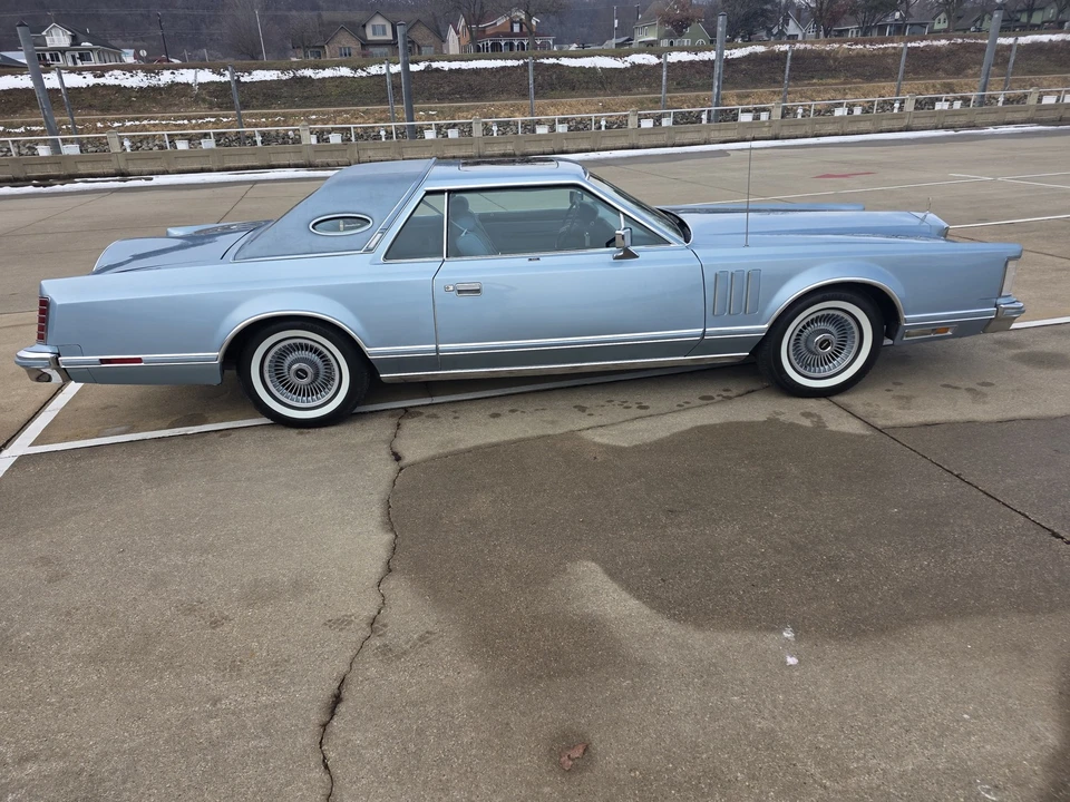 1978 Lincoln Continental 5th Gen - Image 2 of 31