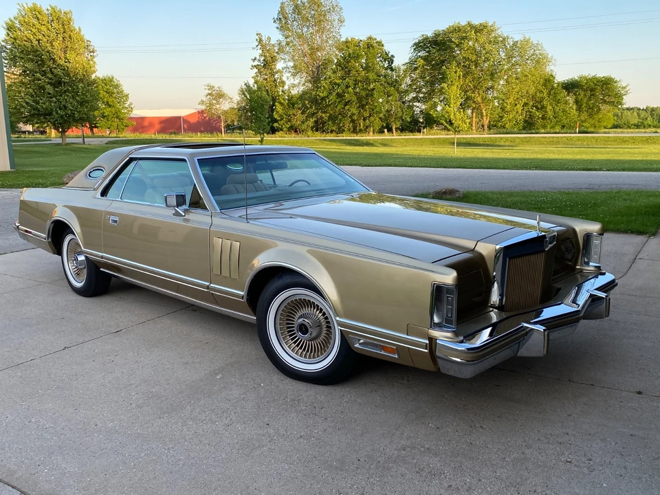 1978 Lincoln Continental Mark V - Image 10 of 21