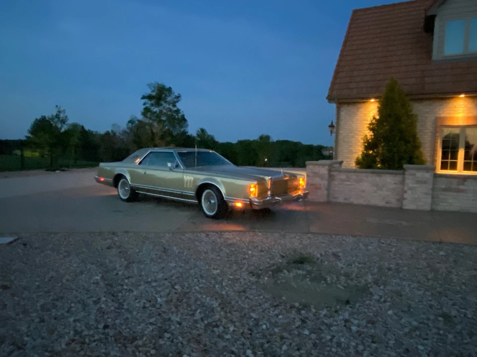 1978 Lincoln Continental Mark V - Image 8 of 21
