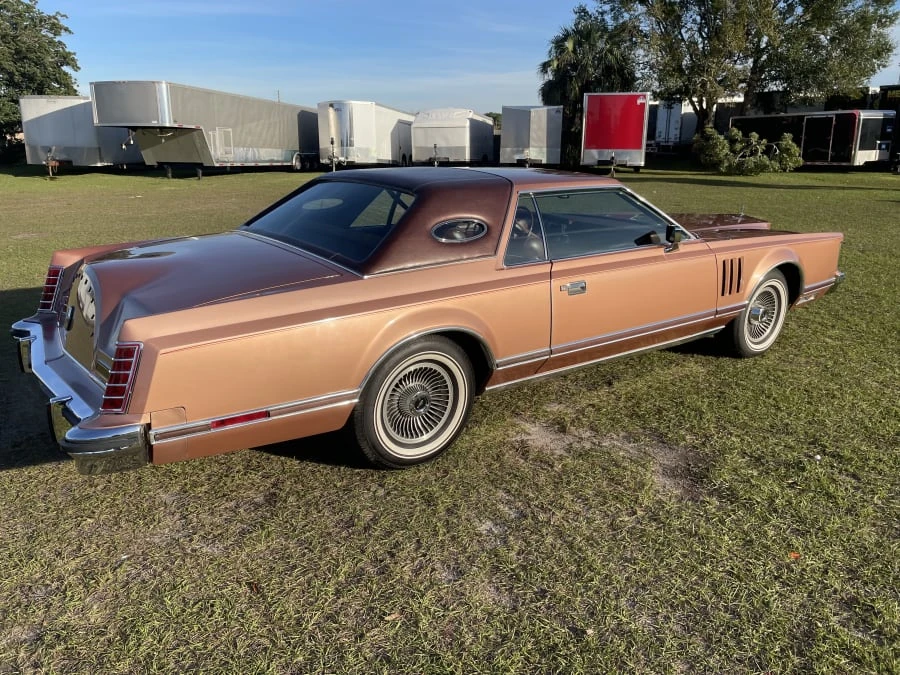 1978 Lincoln Continental Mark V - Image 2 of 11