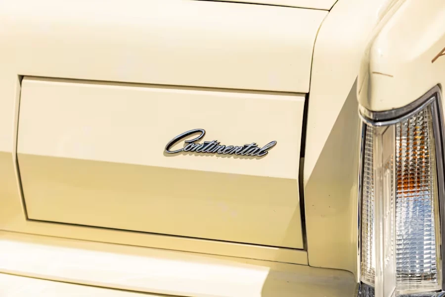 1978 Lincoln Continental Mark V - Image 9 of 31