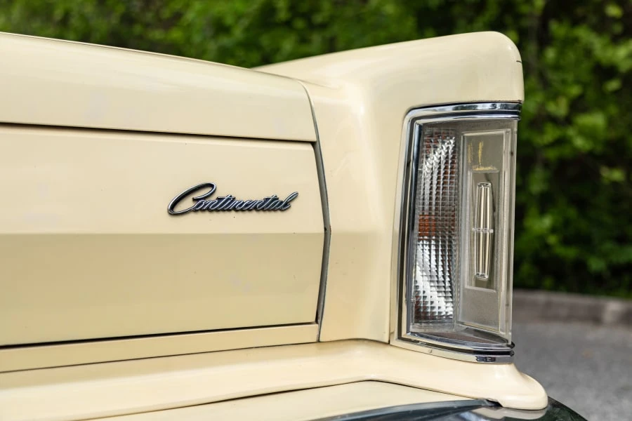 1978 Lincoln Continental Mark V - Image 9 of 26