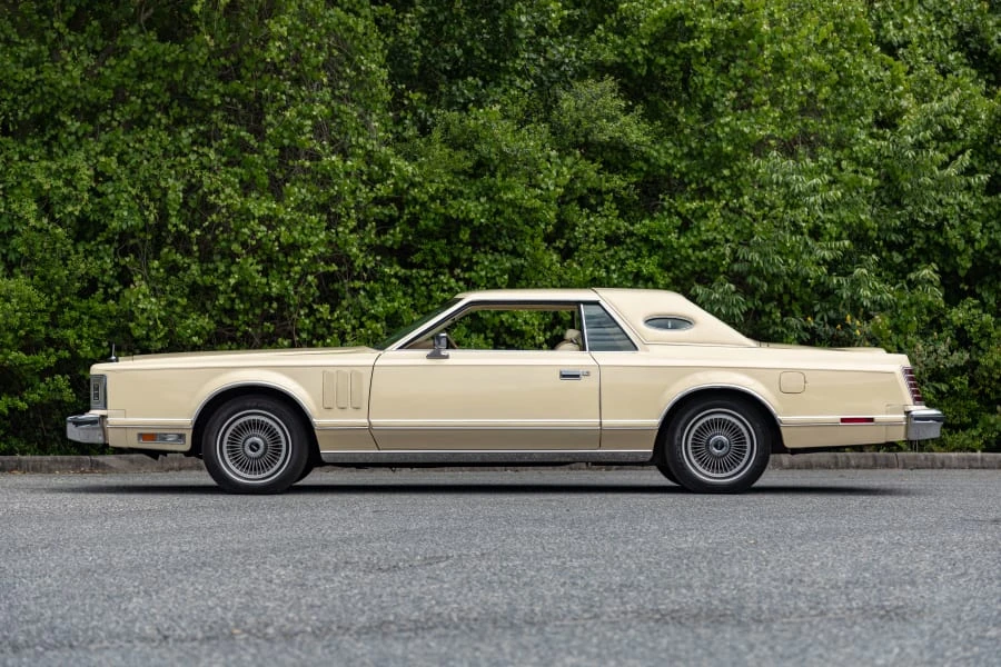 1978 Lincoln Continental 5th Gen - Image 9 of 26