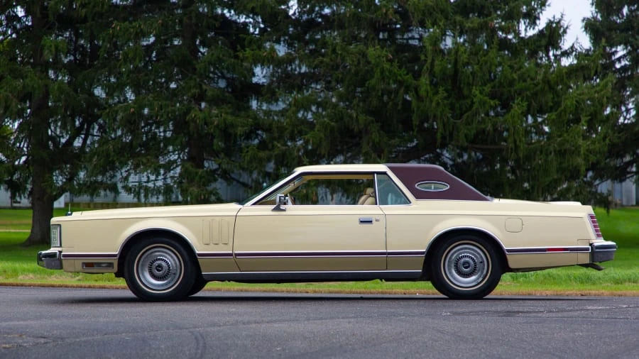 1978 Lincoln Continental Mark V - Image 2 of 12