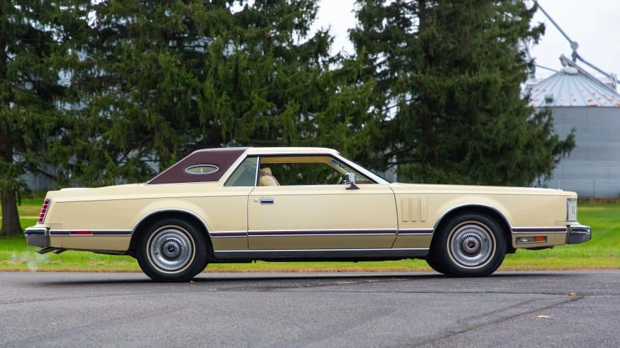 1978 Lincoln Continental Mark V - Image 8 of 12