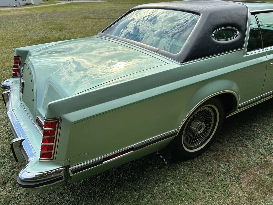 1978 Lincoln Continental Mark V - Image 30 of 31