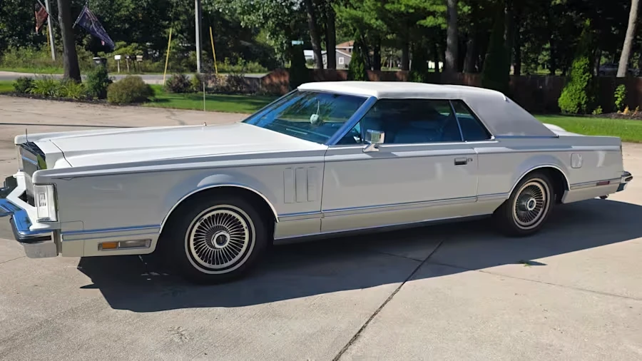 1978 Lincoln Continental Mark V - Image 2 of 18