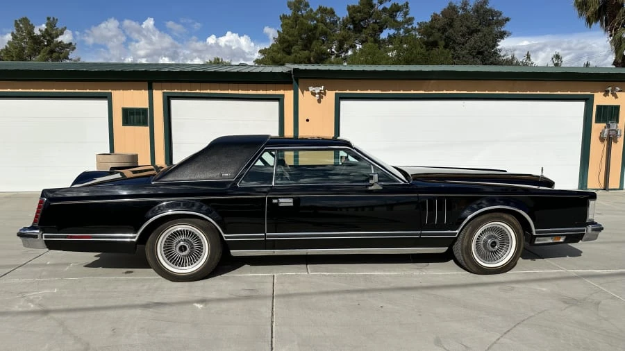 1978 Lincoln Continental Mark V - Image 2 of 15