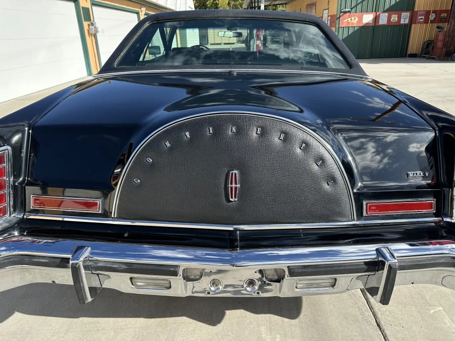 1978 Lincoln Continental Mark V - Image 14 of 15