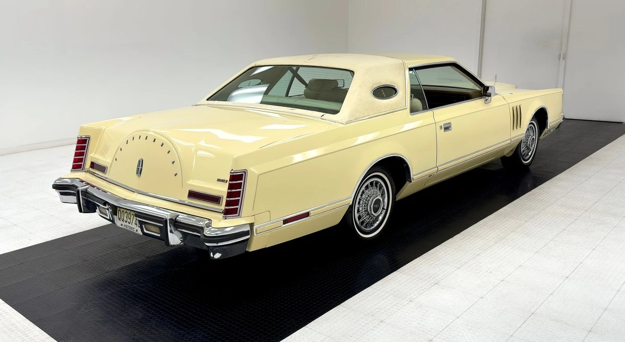 1978 Lincoln Continental Mark V - Image 5 of 31