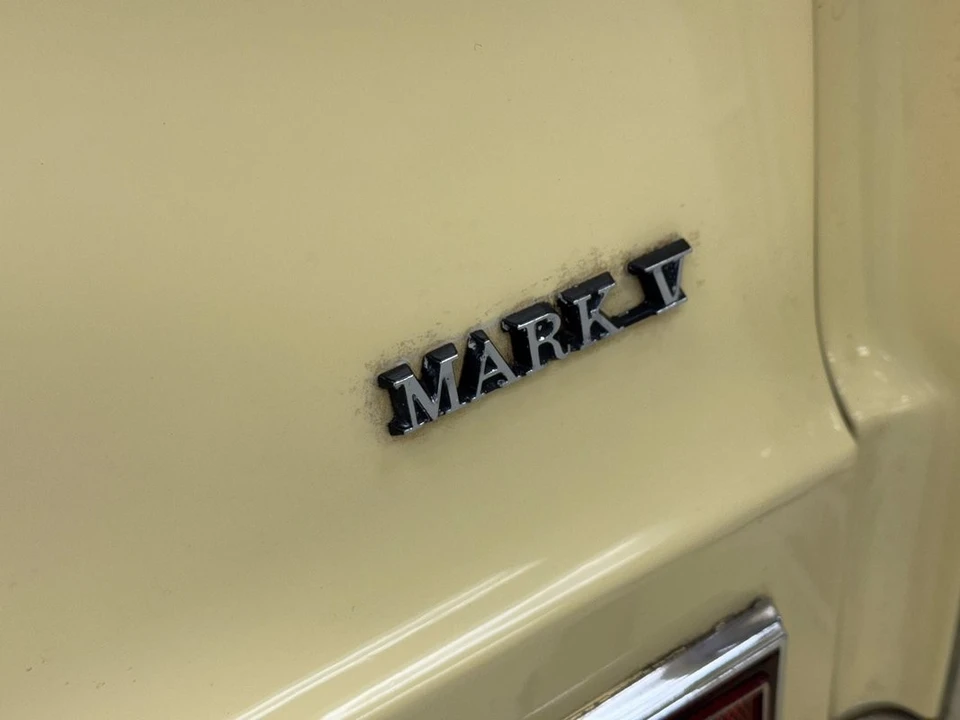1978 Lincoln Continental Mark V - Image 22 of 31