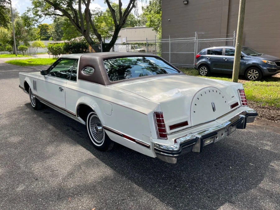 1978 Lincoln Continental Mark V - Image 2 of 27