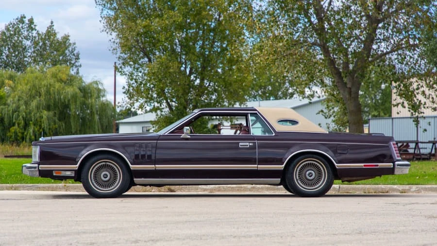 1978 Lincoln Continental Mark V - Image 2 of 12