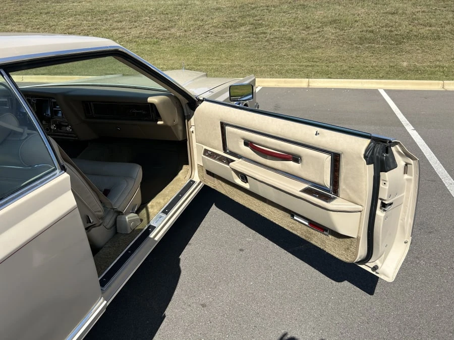 1978 Lincoln Continental Mark V - Image 8 of 15