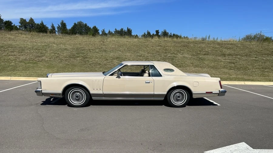 1978 Lincoln Continental Mark V - Image 6 of 15