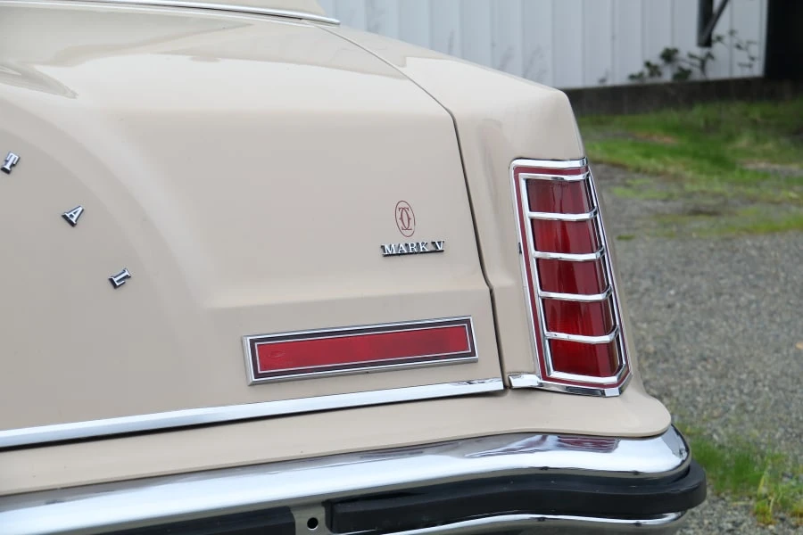 1978 Lincoln Continental Mark V - Image 8 of 23