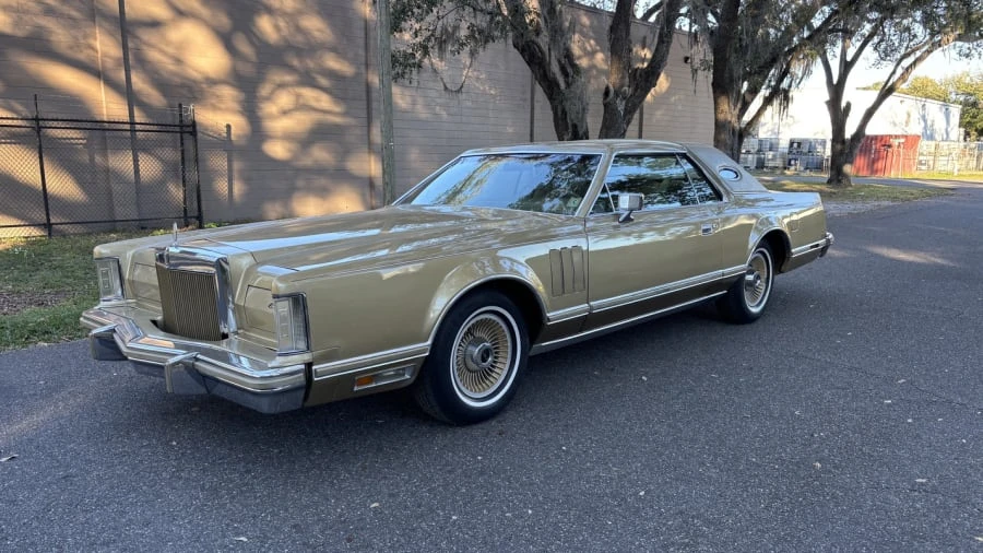 1978 Lincoln Continental Mark V - Image 9 of 31
