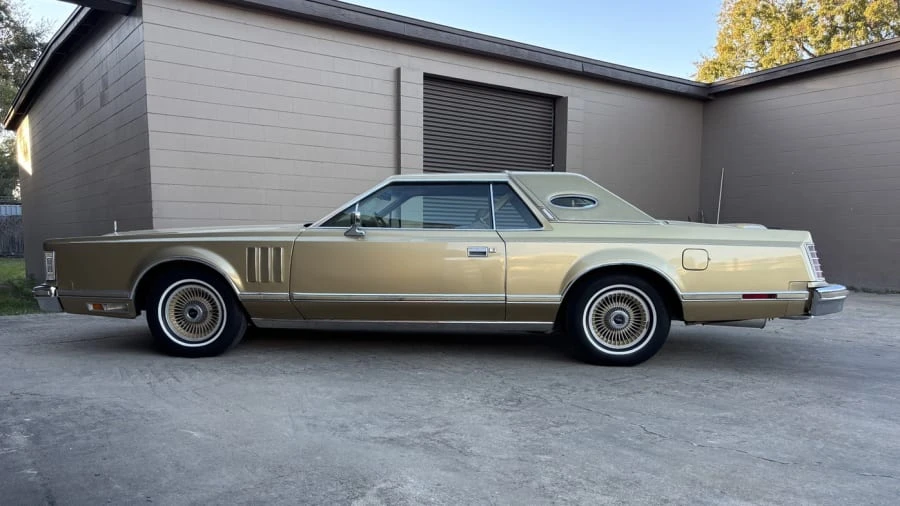 1978 Lincoln Continental Mark V - Image 2 of 31