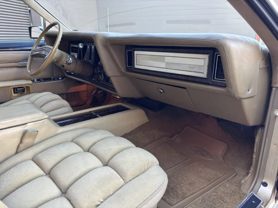 1978 Lincoln Continental Mark V - Image 18 of 31