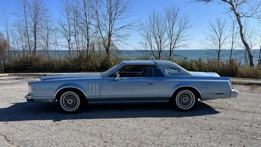 1978 Lincoln Continental Mark V - Image 2 of 31
