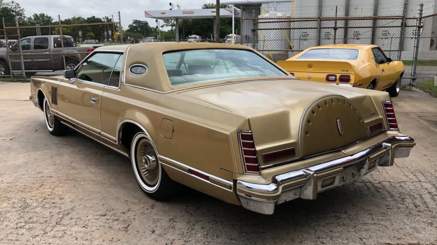 1978 Lincoln Continental Mark V - Image 2 of 26