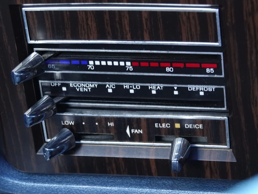 1978 Lincoln Continental Mark V - Image 17 of 19