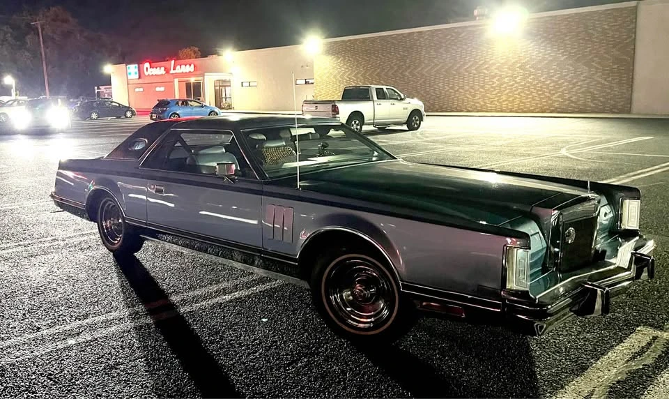1978 Lincoln Continental Mark V - Image 2 of 16