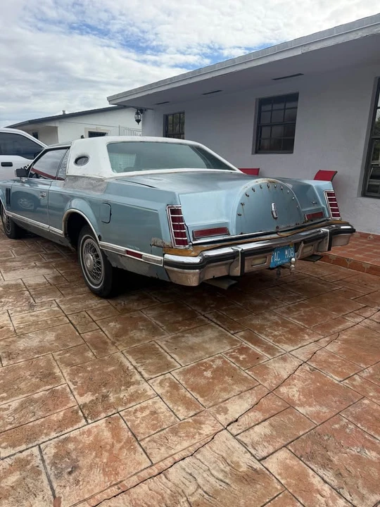 1978 Lincoln Continental Mark V - Image 2 of 15