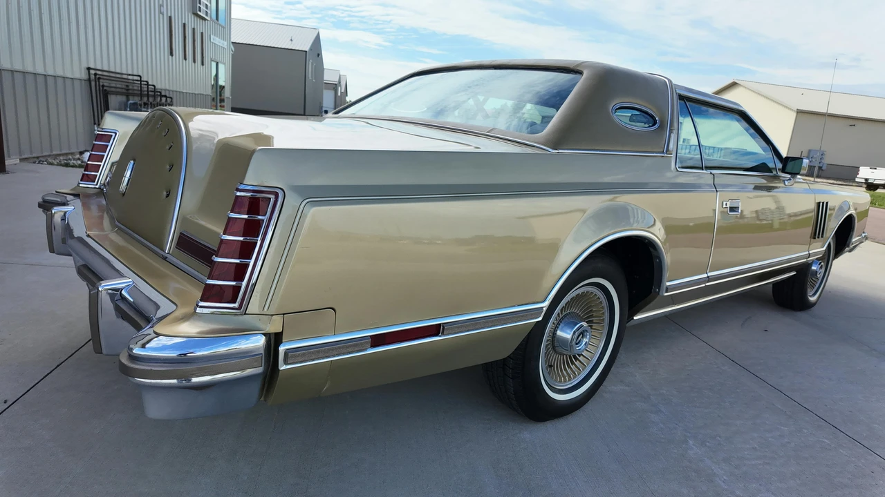 1978 Lincoln Continental 5th Gen - Image 6 of 31