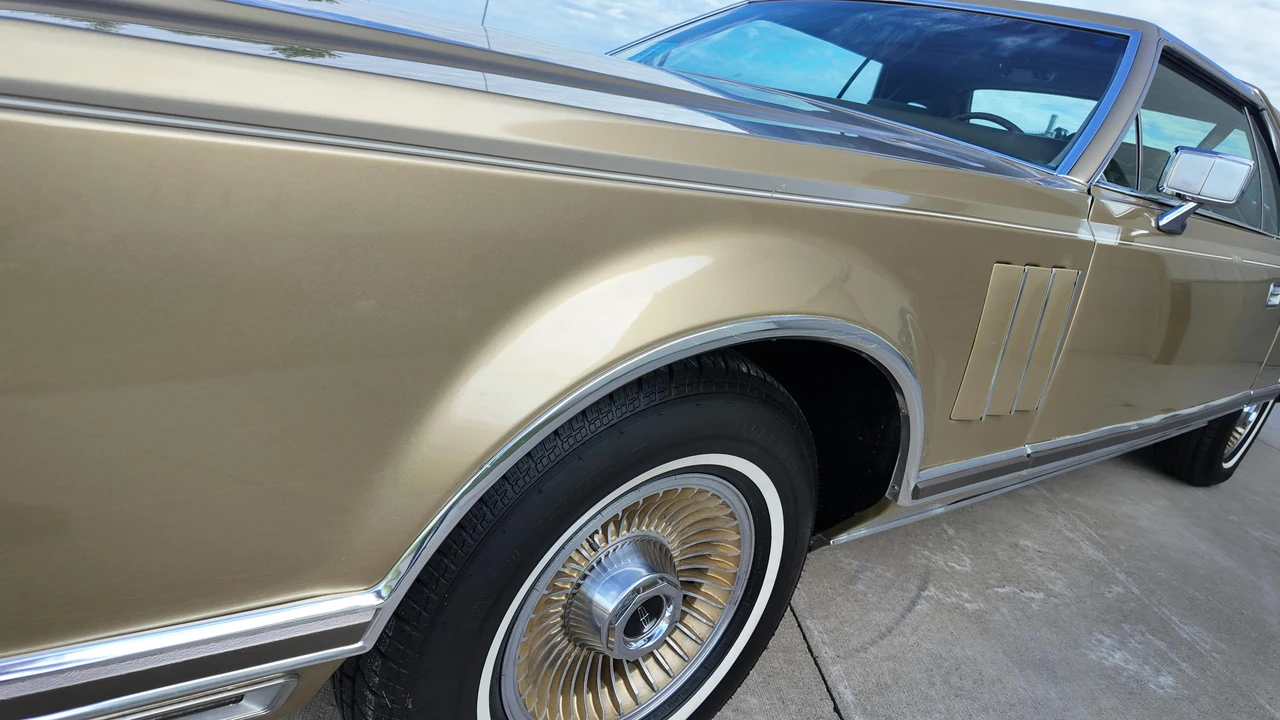 1978 Lincoln Continental 5th Gen - Image 10 of 31