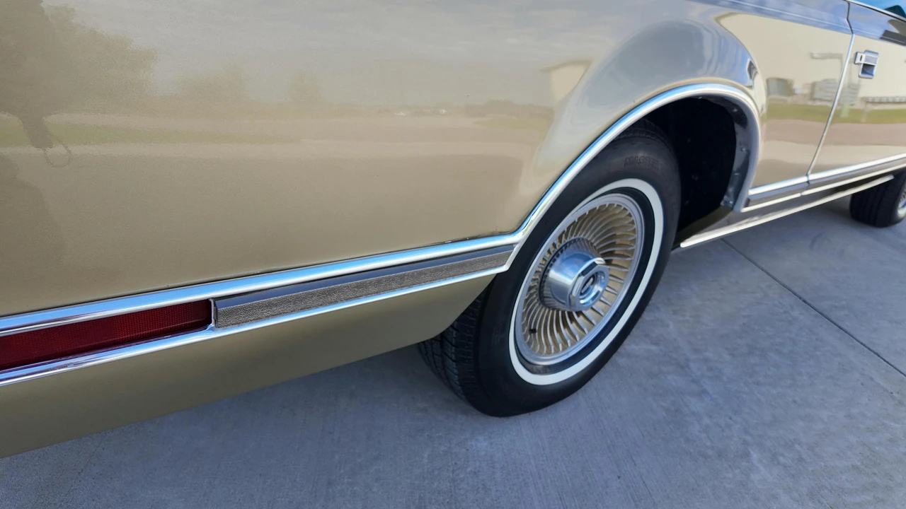 1978 Lincoln Continental 5th Gen - Image 19 of 31