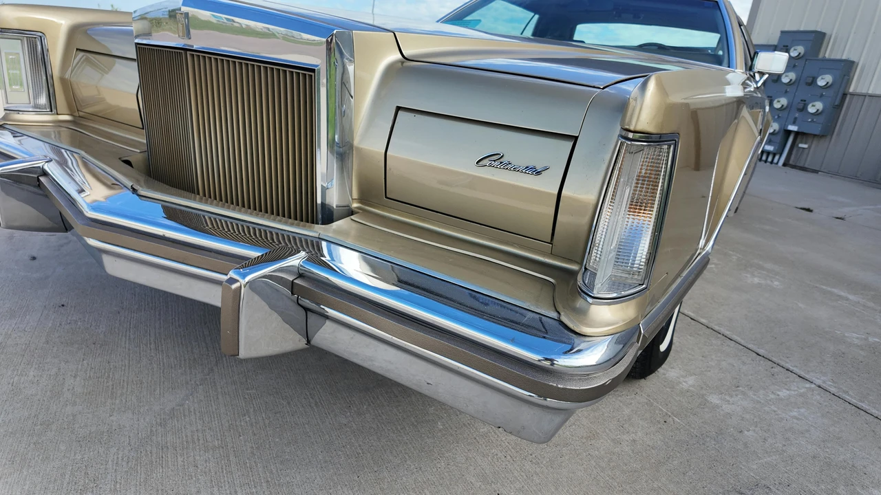 1978 Lincoln Continental 5th Gen - Image 26 of 31