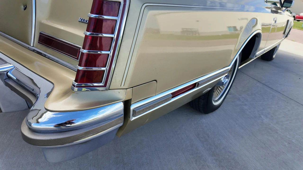 1978 Lincoln Continental 5th Gen - Image 18 of 31