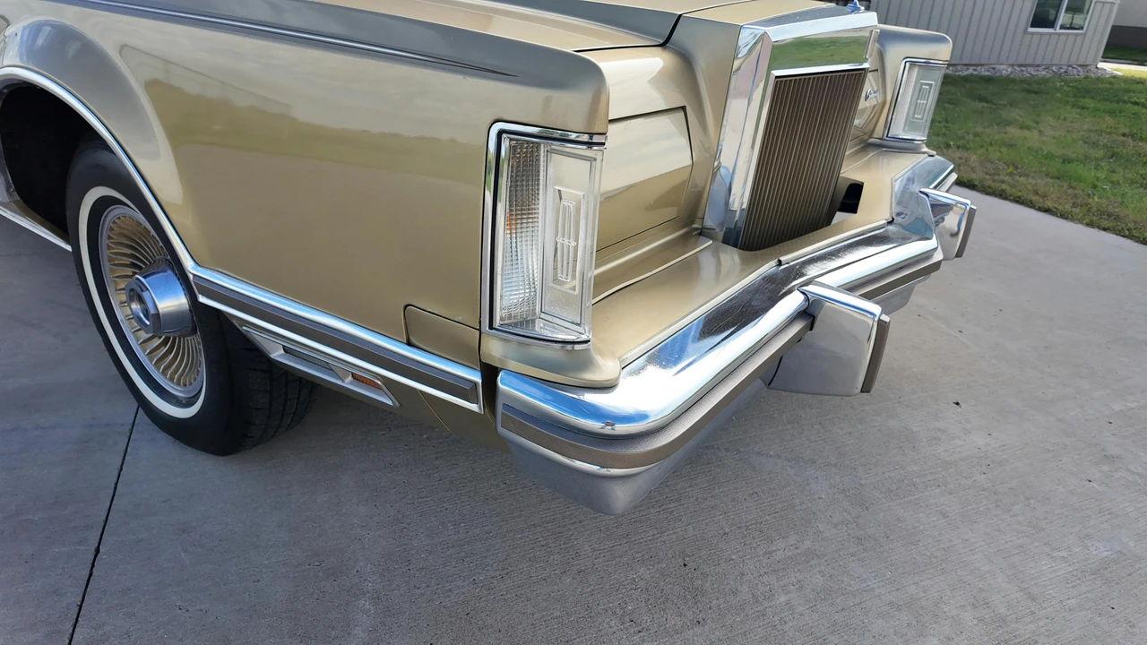 1978 Lincoln Continental 5th Gen - Image 24 of 31
